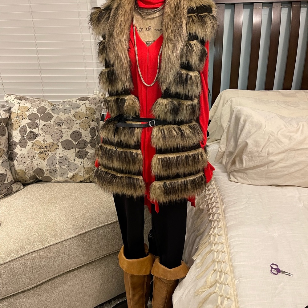 Chico faux fur vest